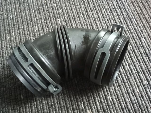 bontott VW TOURAN Turbócső