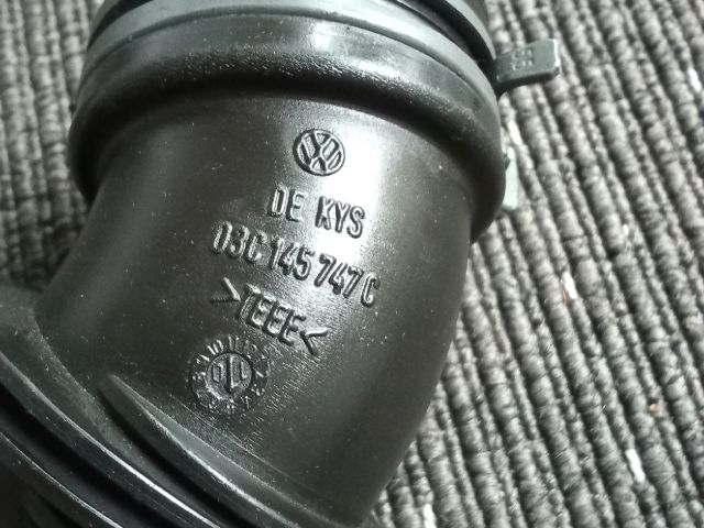 bontott VW TOURAN Turbócső