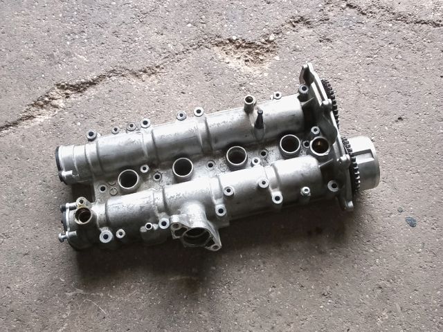 bontott VW TOURAN Vezérműtengely Házzal