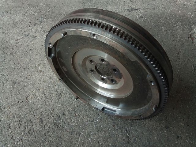 bontott VW TOURAN Egytömegű Lendkerék