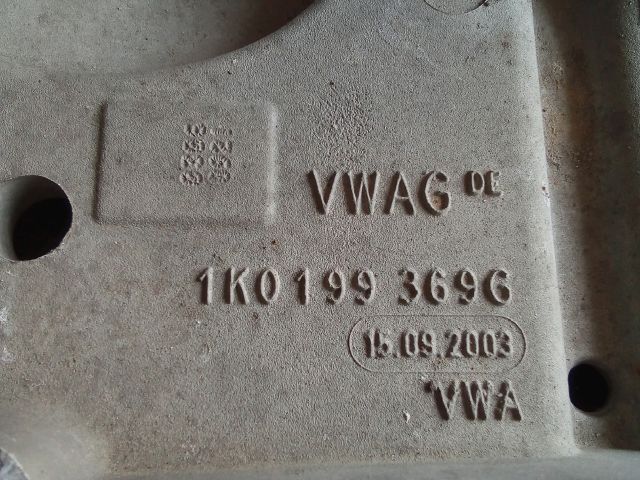 bontott VW TOURAN Első Bölcső