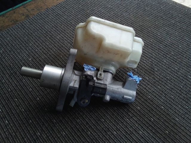 bontott VW TOURAN Főfékhenger