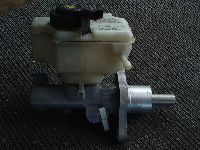 bontott VW TOURAN Főfékhenger