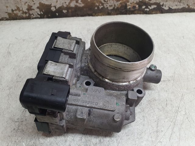 bontott VW TOURAN Fojtószelep (Elektromos)