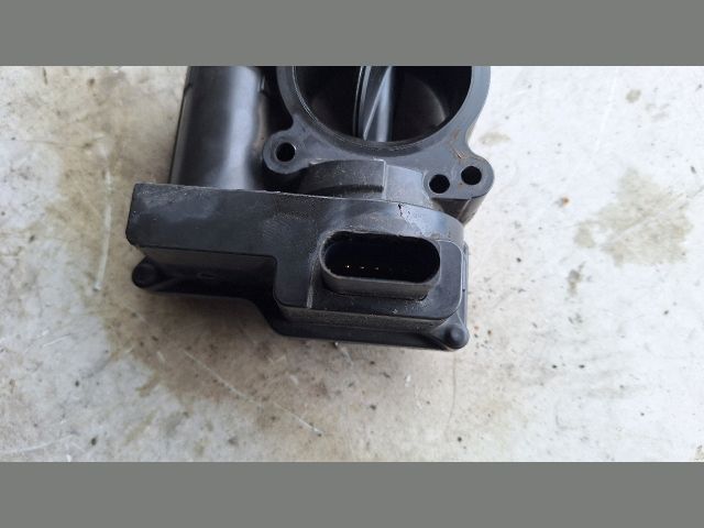 bontott VW TOURAN Fojtószelep (Elektromos)