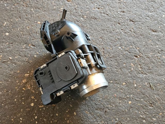 bontott VW TOURAN Fojtószelep (Elektromos)