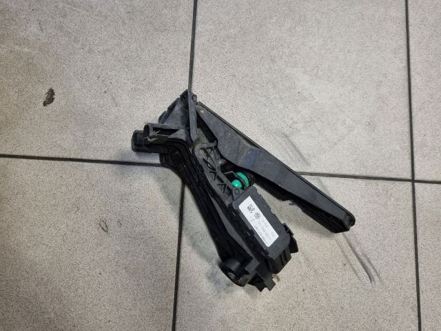 bontott VW TOURAN Gázpedál (Elektromos)