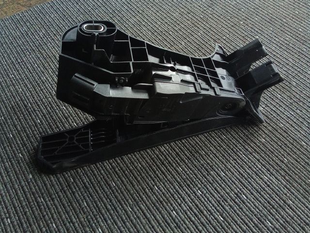 bontott VW TOURAN Gázpedál (Elektromos)