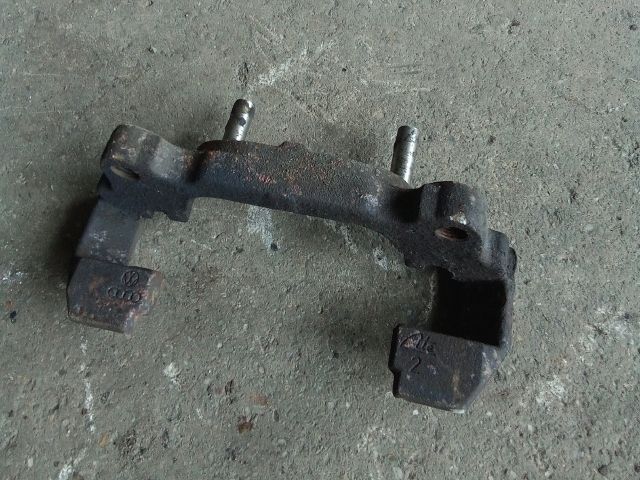 bontott VW TOURAN Jobb első Fékkengyel