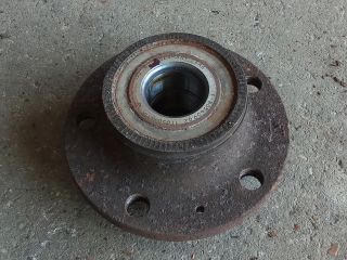 bontott VW TOURAN Jobb hátsó Kerékagy