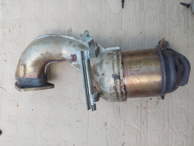 bontott VW TOURAN Katalizátor