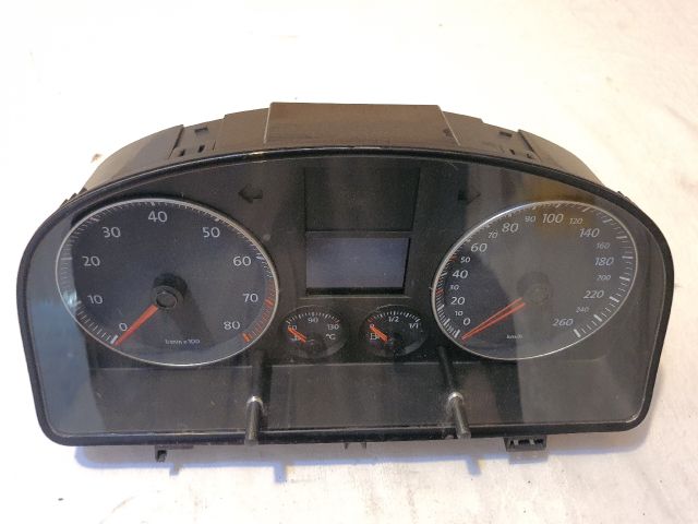 bontott VW TOURAN Kilométeróra