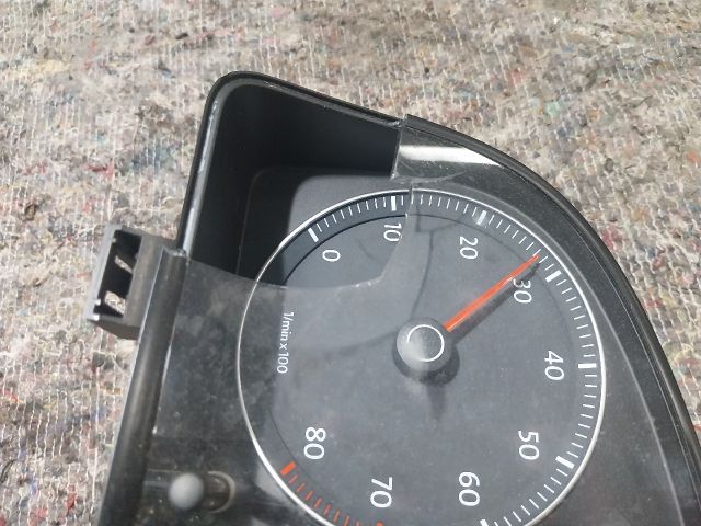 bontott VW TOURAN Kilométeróra