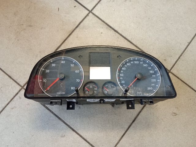bontott VW TOURAN Kilométeróra