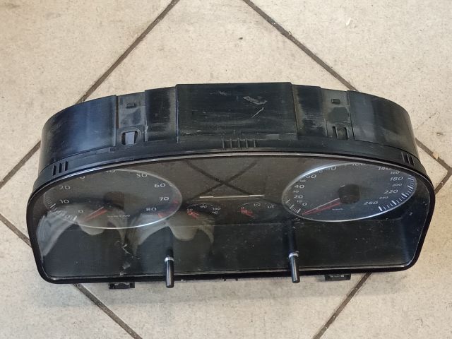 bontott VW TOURAN Kilométeróra