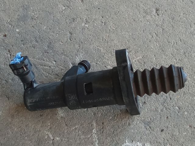 bontott VW TOURAN Kuplung Munkahenger