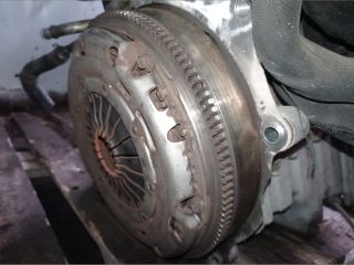 bontott VW TOURAN Kuplung Szett Lendkerékkel