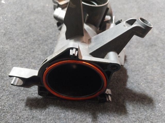 bontott VW TOURAN Légbeömlő Cső