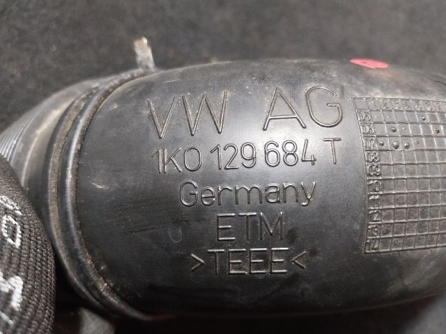 bontott VW TOURAN Légbeömlő Cső