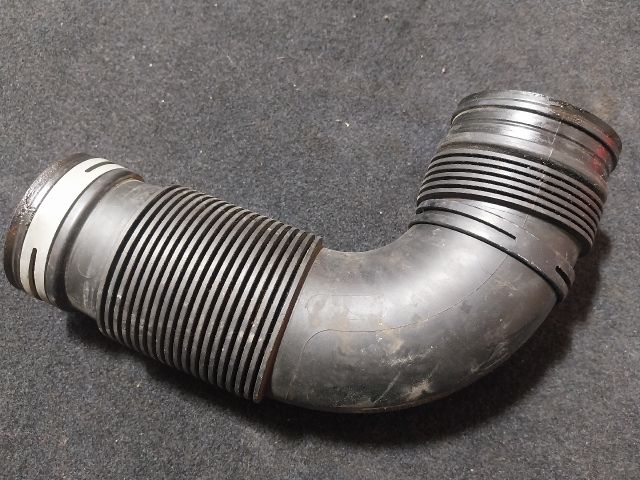 bontott VW TOURAN Légbeömlő Cső