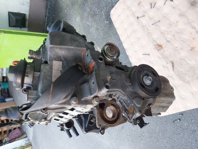 bontott VW TOURAN Motor (Fűzött blokk hengerfejjel)