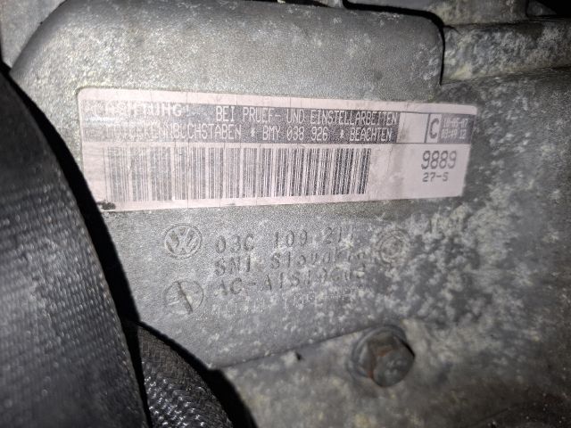 bontott VW TOURAN Motor (Fűzött blokk hengerfejjel)