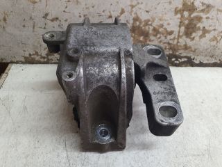 bontott VW TOURAN Motor Tartó Bak (Fém)