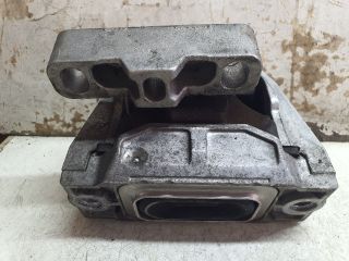 bontott VW TOURAN Motor Tartó Bak (Fém)