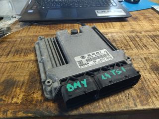 bontott VW TOURAN Motorvezérlő