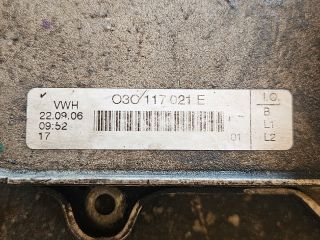 bontott VW TOURAN Olajhűtő