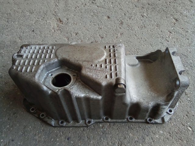 bontott VW TOURAN Olajteknő