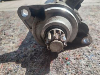 bontott VW TOURAN Önindító