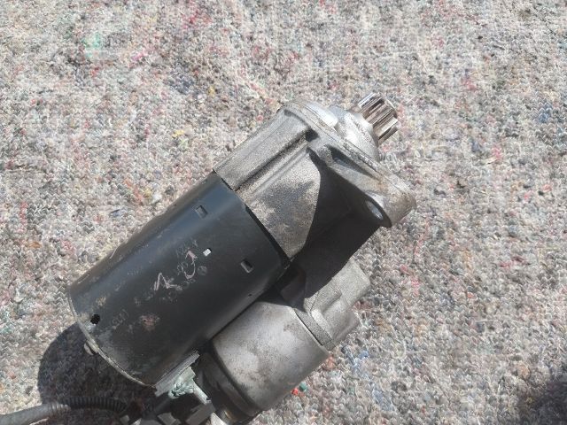 bontott VW TOURAN Önindító