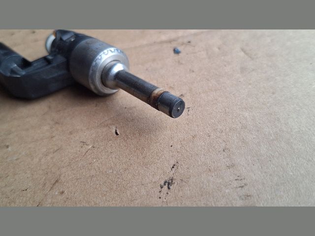 bontott VW TOURAN Porlasztó (1 db)