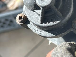 bontott VW TOURAN Termosztátház