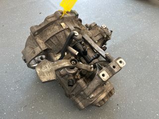 bontott VW TOURAN Váltó (Mechanikus)