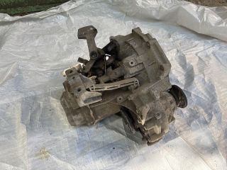 bontott VW TOURAN Váltó (Mechanikus)