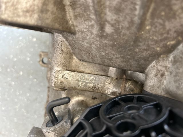 bontott VW TOURAN Váltó (Mechanikus)