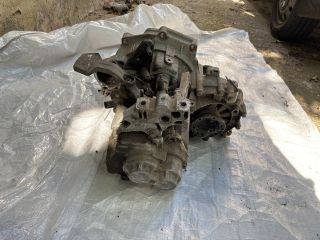 bontott VW TOURAN Váltó (Mechanikus)
