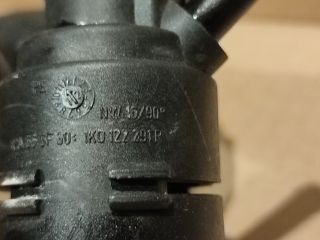 bontott VW TOURAN Vízcső