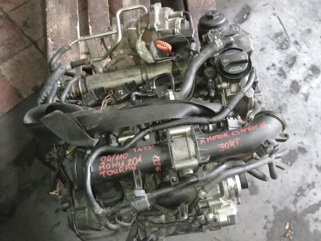 bontott VW TOURAN Vízpumpa Szíjtárcsa