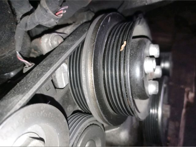 bontott VW TOURAN Vízpumpa Szíjtárcsa