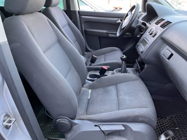 bontott VW TOURAN Bal első Csonkállvány Kerékaggyal