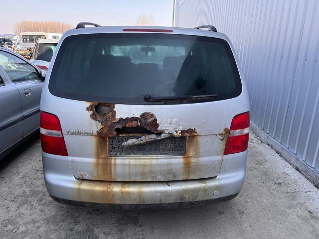 bontott VW TOURAN Bal hátsó Rugó