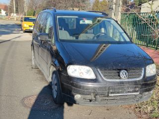 bontott VW TOURAN Bal első Féknyereg Munkahengerrel