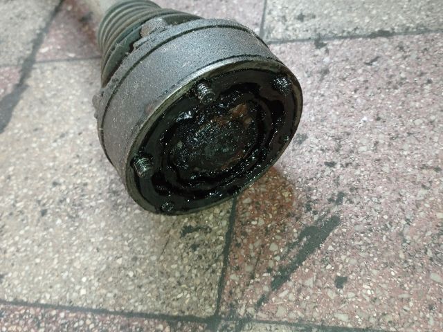 bontott VW TOURAN Bal Féltengely