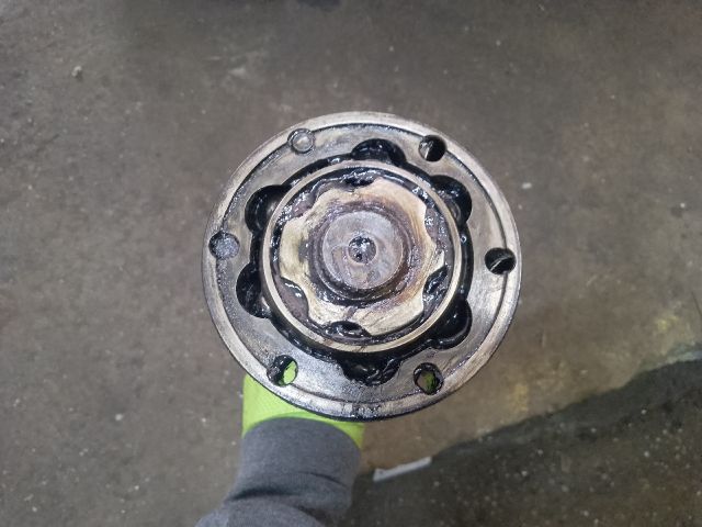 bontott VW TOURAN Bal Féltengely