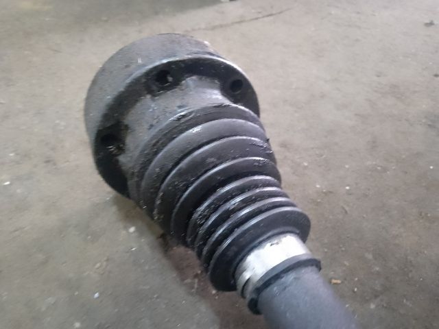 bontott VW TOURAN Bal Féltengely