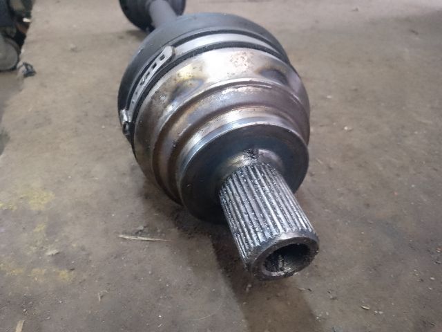 bontott VW TOURAN Bal Féltengely