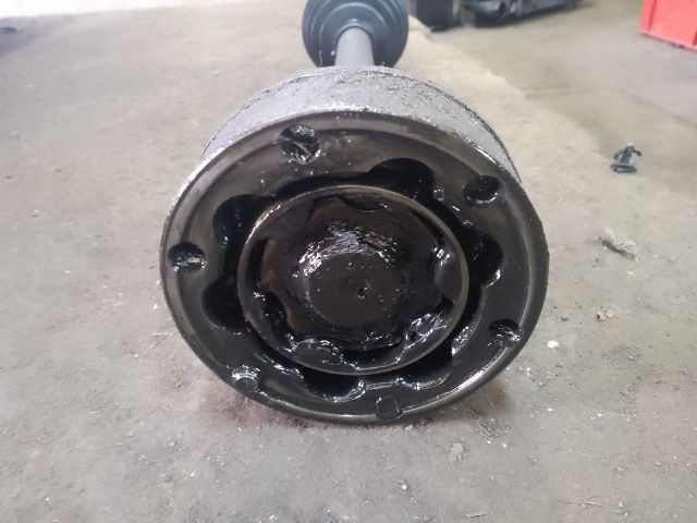 bontott VW TOURAN Bal Féltengely